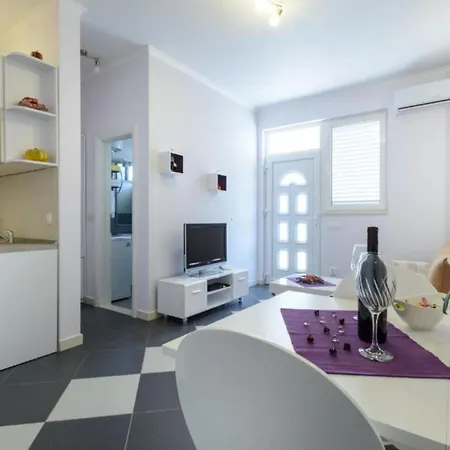 Lumina Sea - Classic One Bedroom With Sea View And Terrace