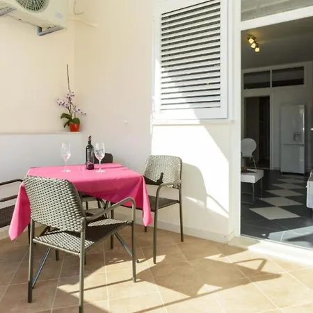 Lumina Sea - Classic One Bedroom With Sea View And Terrace